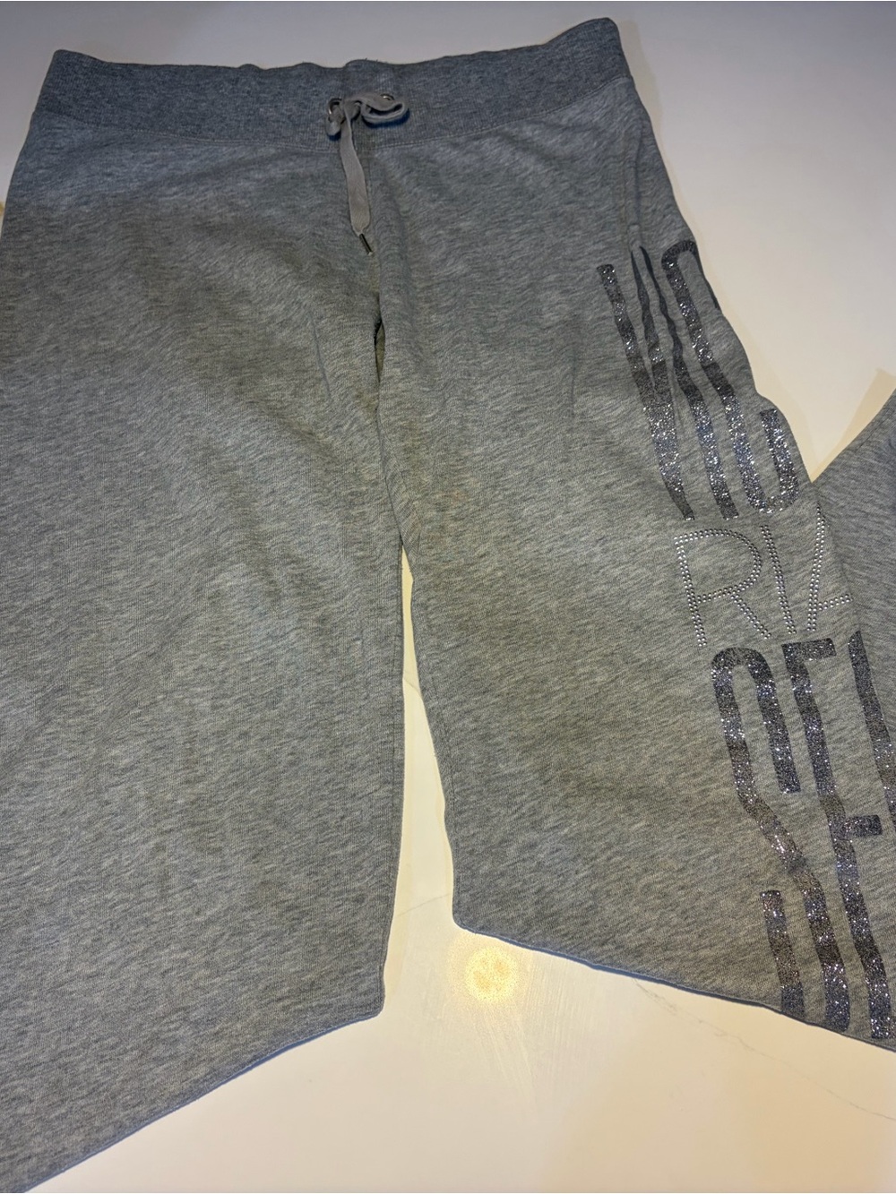 Victoria’s Secret Gray Rhinestone Lounge Sweatpants Size Small